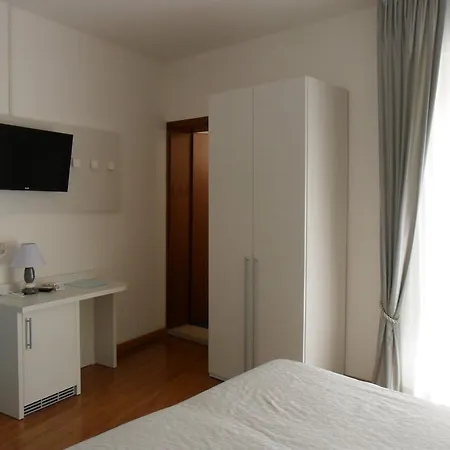 Telenia Hotel