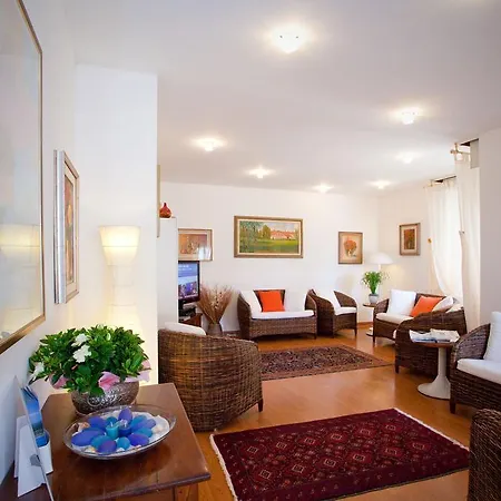 Telenia Hotel