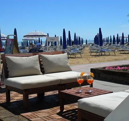 Telenia Hotel