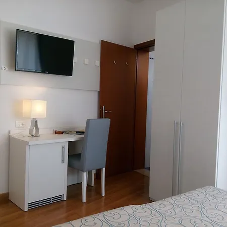 Telenia Hotel